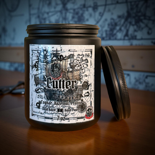Cutter (Cognac, Hazelnut, Praline) Candle