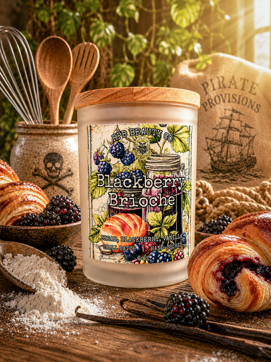 Blackberry Brioche (Fresh Bread, Blackberry, Vanilla Bean) Candle